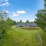 Annlis - 4km From The Sea By Interhome Semesterbostad *