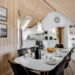 Annlis - 4km From The Sea By Interhome Semesterbostad