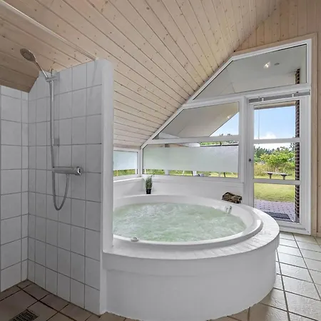 Holiday home Annlis - 4km From The Sea By Interhome Blavand