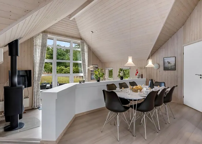 Annlis - 4km From The Sea By Interhome